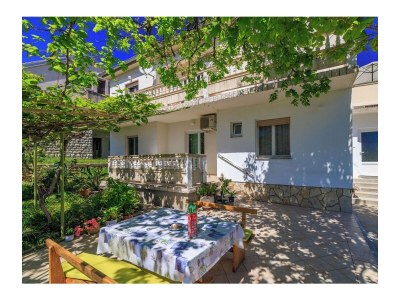 Apartment Studio flat with air-conditioning Banjol, Rab AS-23095-a - Outdoor photo 2