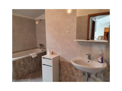 Apartment Two bedroom apartment with balcony and sea view Povlja, Brač A-21810-a - Outdoor photo 10