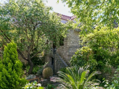 Apartment Studio flat with terrace and sea view Supetar, Brač AS-22123-a - Outdoor photo 3