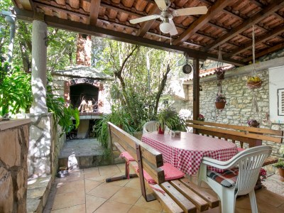 Apartment Studio flat with terrace and sea view Supetar, Brač AS-22123-a - Outdoor photo 8