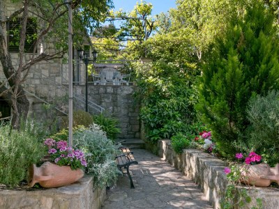 Apartment Studio flat with terrace and sea view Supetar, Brač AS-22123-a - Outdoor photo 10