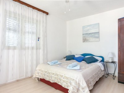 Apartment Studio flat with terrace and sea view Supetar, Brač AS-22123-a - Outdoor photo 25