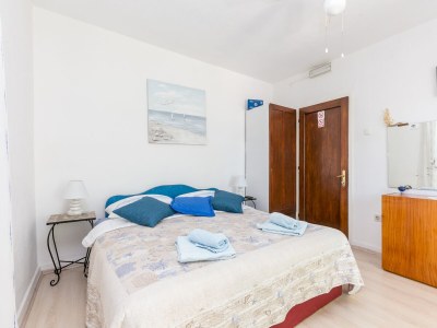 Apartment Studio flat with terrace and sea view Supetar, Brač AS-22123-a - Outdoor photo 26