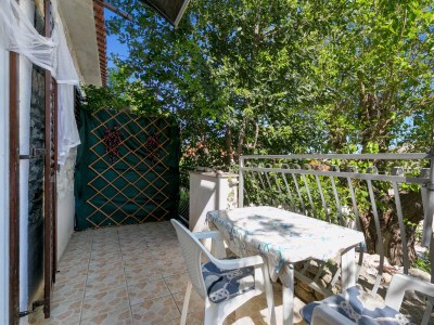 Apartment Studio flat with terrace and sea view Supetar, Brač AS-22123-a - Outdoor photo 29