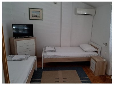 Apartment Two bedroom apartment near beach Stara Novalja, Pag A-24010-a - Outdoor photo 12