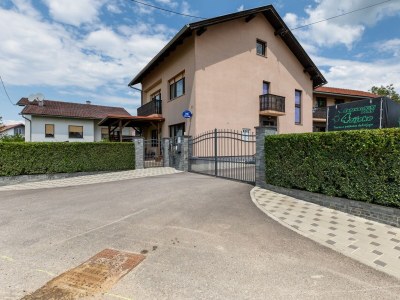 Apartment Two bedroom apartment with terrace Karlovac A-20989-b - Outdoor photo 2