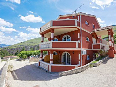 Apartment Two bedroom apartment with terrace and sea view Šparadići, Šibenik A-24118-a - Outdoor photo 8