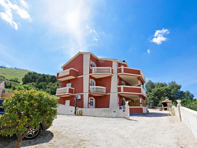 Apartment Two bedroom apartment with terrace and sea view Šparadići, Šibenik A-24118-a - Outdoor photo 9