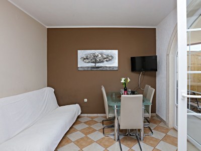 Apartment Two bedroom apartment with terrace and sea view Šparadići, Šibenik A-24118-a - Outdoor photo 19