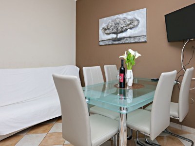 Apartment Two bedroom apartment with terrace and sea view Šparadići, Šibenik A-24118-a - Outdoor photo 21