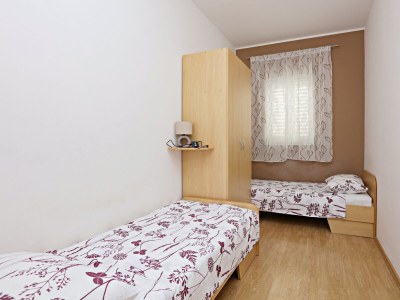 Apartment Two bedroom apartment with terrace and sea view Šparadići, Šibenik A-24118-a - Outdoor photo 27