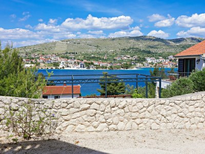 Apartment Two bedroom apartment with terrace and sea view Šparadići, Šibenik A-24118-a - Outdoor photo 37