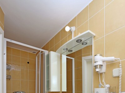 Apartment One bedroom apartment with balcony and sea view Selce, Crikvenica A-23909-c - Outdoor photo 15