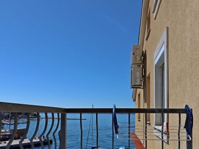 Apartment One bedroom apartment with balcony and sea view Selce, Crikvenica A-23909-c - Outdoor photo 20