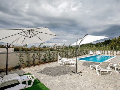 Apartment Two bedroom apartment with terrace Vrsi - Mulo, Zadar A-24110-a - Outdoor photo 8