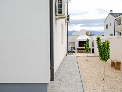 Apartment Two bedroom apartment with terrace Vrsi - Mulo, Zadar A-24110-a - Outdoor photo 10