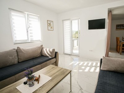 Apartment Two bedroom apartment with terrace Vrsi - Mulo, Zadar A-24110-a - Outdoor photo 13