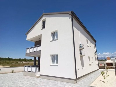 Apartment One bedroom apartment with balcony Vrsi - Mulo, Zadar A-24110-c - Outdoor photo 2