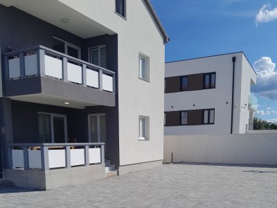 Apartment One bedroom apartment with balcony Vrsi - Mulo, Zadar A-24110-c - Outdoor photo 11