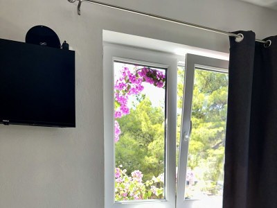 Apartment One bedroom apartment near beach Basina, Hvar A-24120-a - Outdoor photo 10