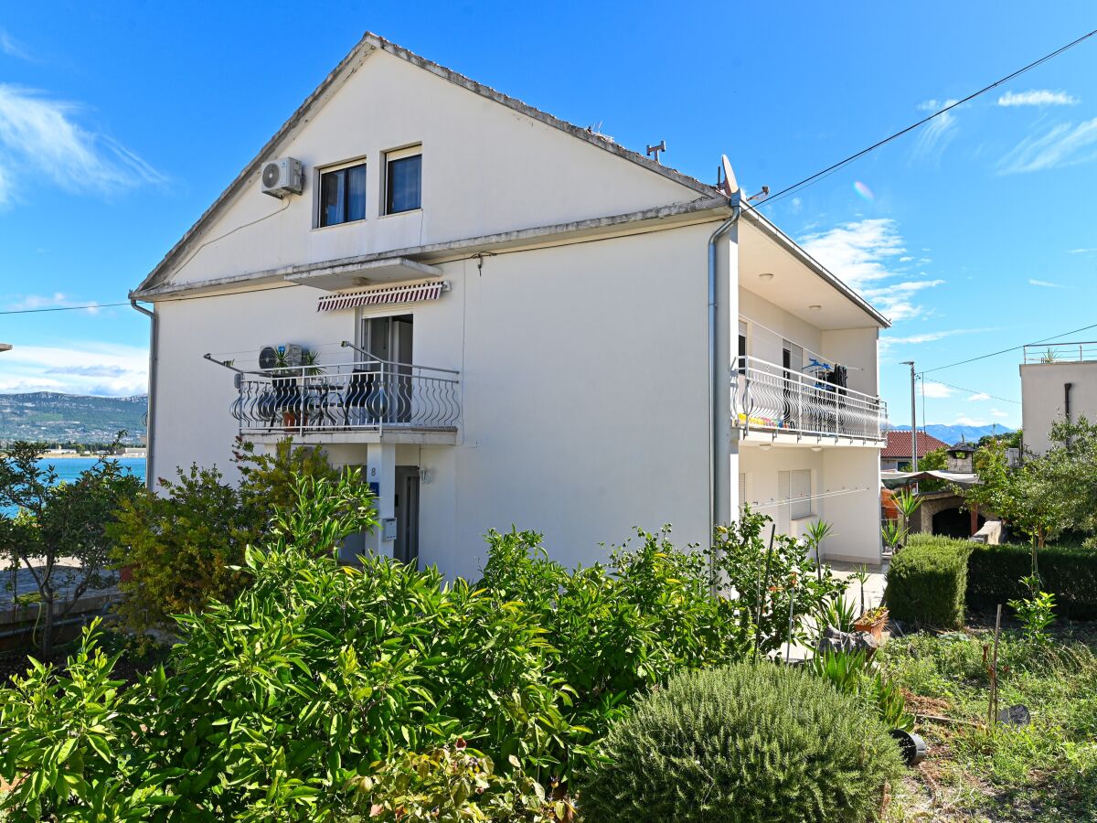 Apartment One bedroom apartment with balcony and sea view Mastrinka, Čiovo A-23959-b - Outdoor photo 4