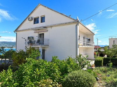 Apartment One bedroom apartment with balcony and sea view Mastrinka, Čiovo A-23959-b - Outdoor photo 4