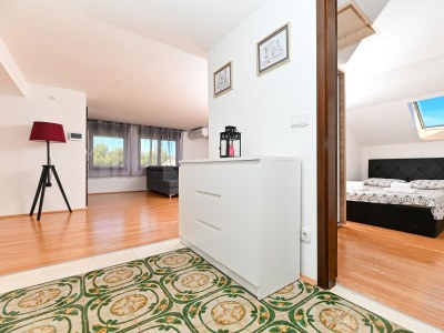 Apartment One bedroom apartment with balcony and sea view Mastrinka, Čiovo A-23959-b - Outdoor photo 22