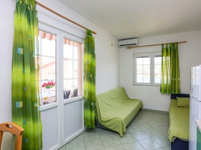 Apartment Two bedroom apartment near beach Šparadići, Šibenik A-23939-a - Outdoor photo 10