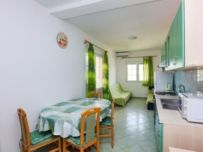 Apartment Two bedroom apartment near beach Šparadići, Šibenik A-23939-a - Outdoor photo 12