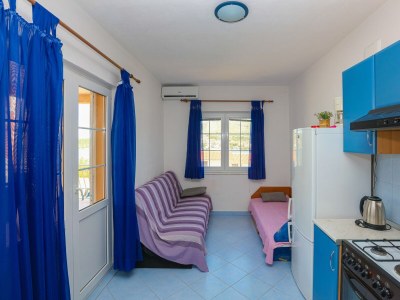 Apartment Two bedroom apartment near beach Šparadići, Šibenik A-23939-b - Outdoor photo 10
