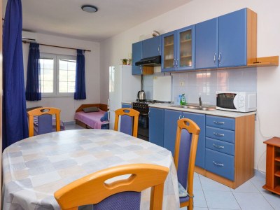 Apartment Two bedroom apartment near beach Šparadići, Šibenik A-23939-b - Outdoor photo 14