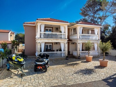 Apartment Two bedroom apartment with terrace Vir A-24090-c - Outdoor photo 3