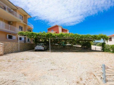 Apartment Two bedroom apartment near beach Šparadići, Šibenik A-23939-d - Outdoor photo 8