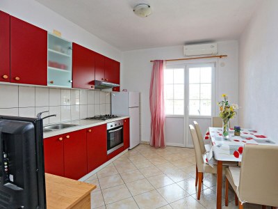 Apartment Two bedroom apartment near beach Šparadići, Šibenik A-23939-d - Outdoor photo 11