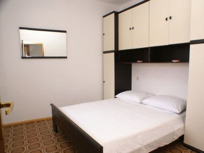 Apartment One bedroom apartment with terrace and sea view Gršćica, Korčula A-4487-b - Outdoor photo 9