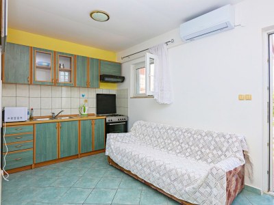 Apartment One bedroom apartment near beach Šparadići, Šibenik A-23939-e - Outdoor photo 11