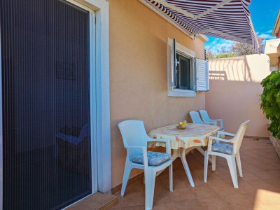 Apartment One bedroom apartment near beach Šparadići, Šibenik A-23939-e - Outdoor photo 22