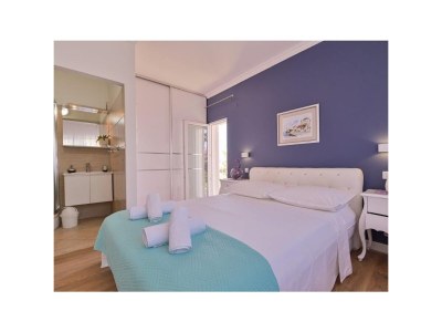 Apartment Two bedroom apartment with terrace and sea view Trogir A-24144-a - Outdoor photo 15