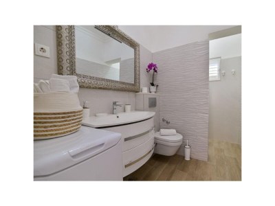 Apartment Two bedroom apartment with terrace and sea view Trogir A-24144-a - Outdoor photo 20