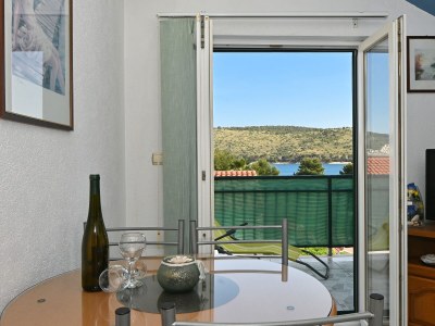 Apartment One bedroom apartment with balcony and sea view Trogir A-24168-b - Outdoor photo 6