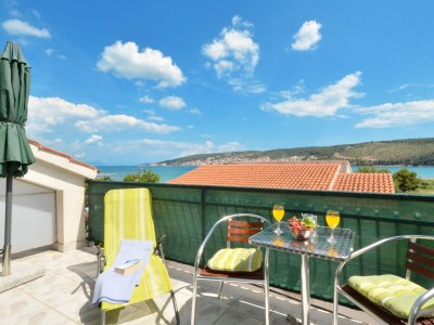Apartment One bedroom apartment with balcony and sea view Trogir A-24168-b - Outdoor photo 15