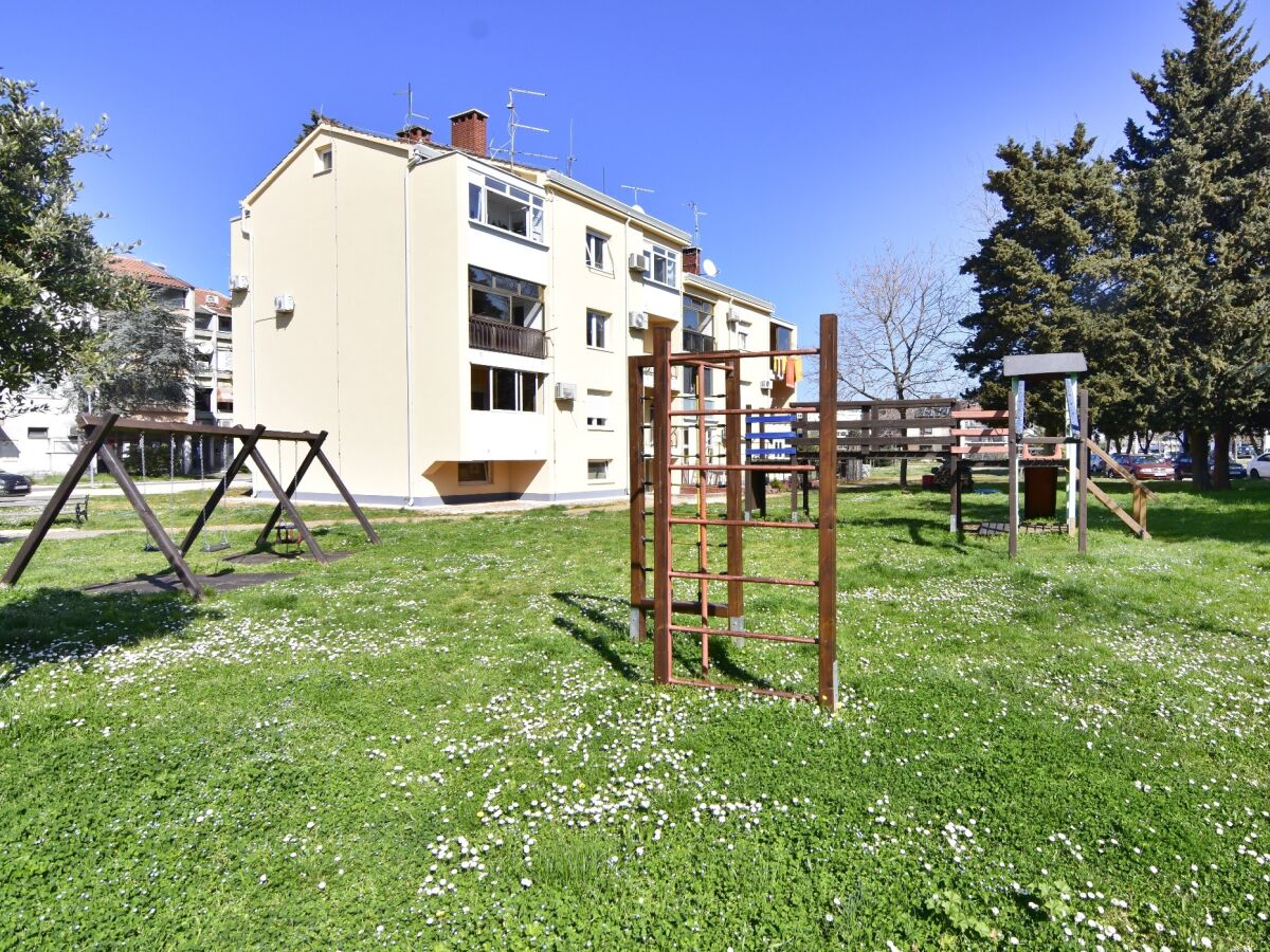 Apartment Two bedroom apartment with balcony Umag A-24206-a