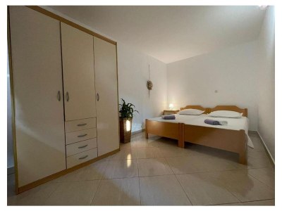 Apartment One bedroom apartment with balcony Dol, Hvar A-24122-a - Outdoor photo 11