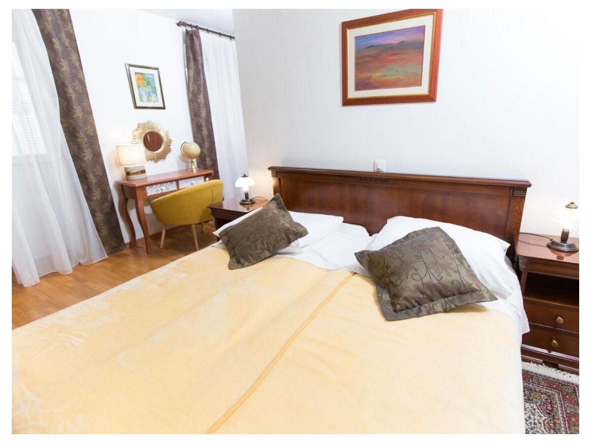 Holiday room with air-conditioning Split S-23996-a - Outdoor photo 5