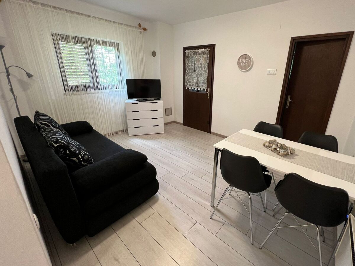 Apartment One bedroom apartment with terrace Jadranovo, Crikvenica A-24210-a