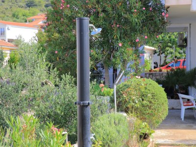 Apartment Two bedroom apartment with terrace Vinišće, Trogir A-24197-a - Outdoor photo 7