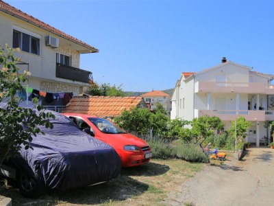Apartment Two bedroom apartment with balcony and sea view Vinišće, Trogir A-24197-c - Outdoor photo 19