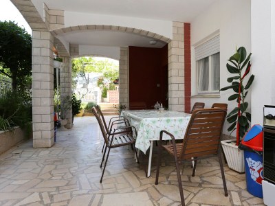 Apartment Two bedroom apartment with terrace and sea view Vinišće, Trogir A-10241-b - Outdoor photo 11