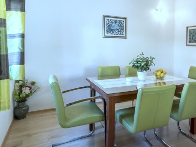 Apartment Three bedroom apartment with terrace Kaštel Štafilić, Kaštela A-20662-a - Outdoor photo 10