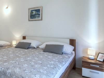 Apartment Three bedroom apartment with terrace Kaštel Štafilić, Kaštela A-20662-a - Outdoor photo 14